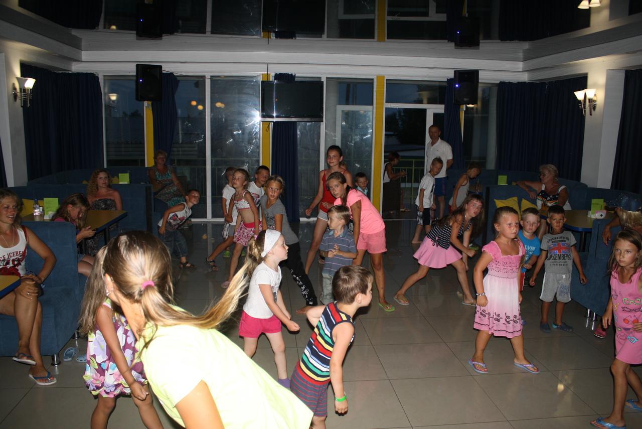 Green Hotel-Club Zatoka Εξωτερικό φωτογραφία