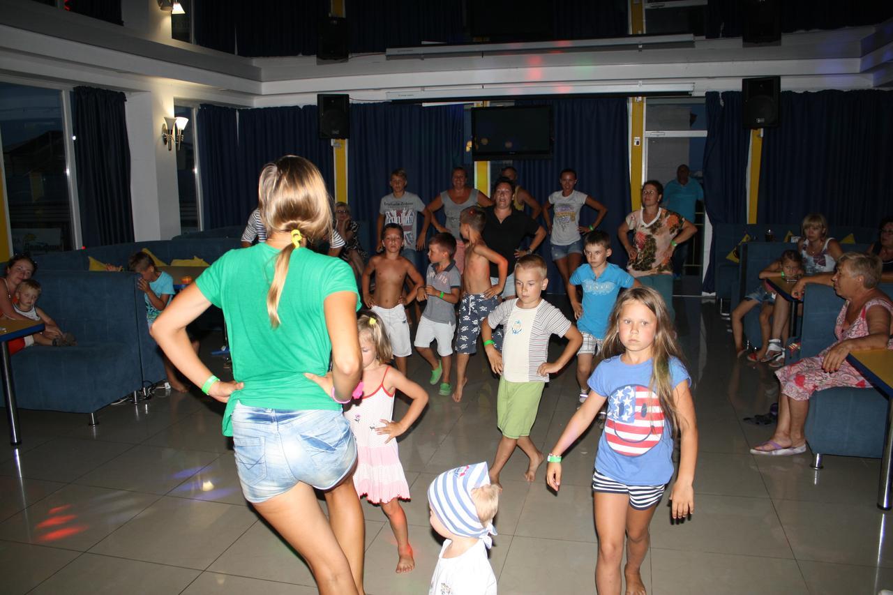 Green Hotel-Club Zatoka Εξωτερικό φωτογραφία