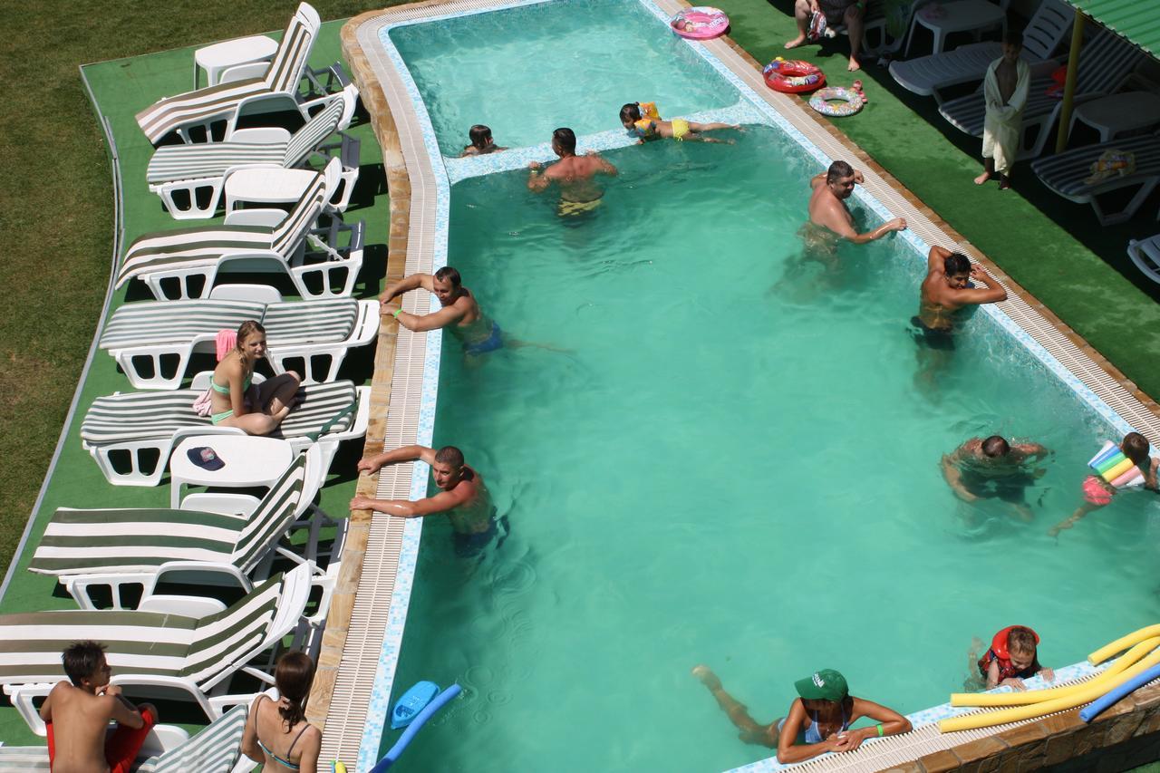Green Hotel-Club Zatoka Εξωτερικό φωτογραφία